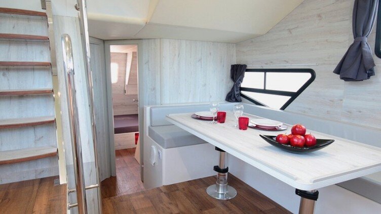 Minuetto 8+, 8–10 personer